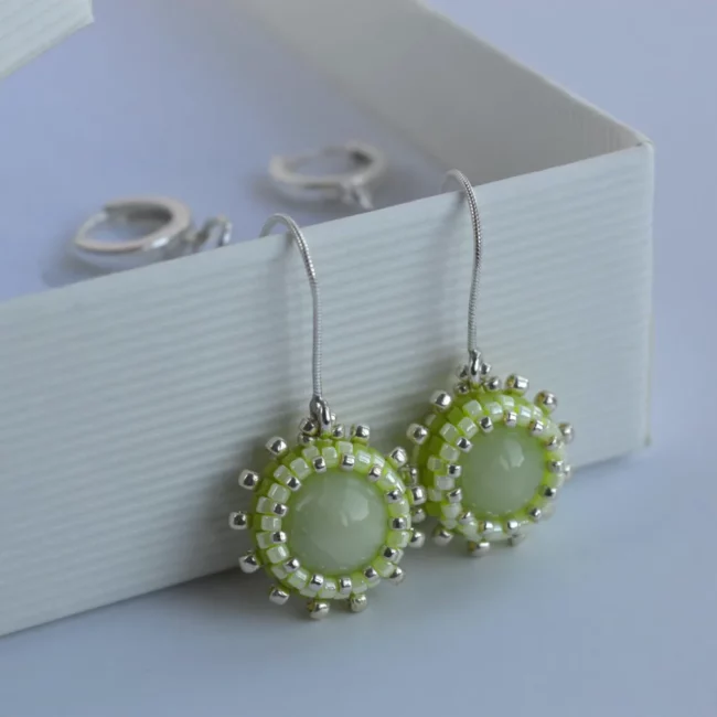 Kolczyki_beading_jadeit_zielone_002 Kolczyki_beading_jadeit_zielone_002