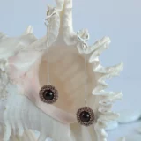 Kolczyki_dlugie_srebrne_z_granatem_001'