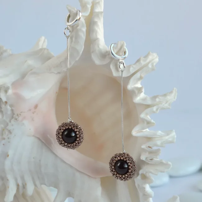 Kolczyki_dlugie_srebrne_z_granatem_001' Kolczyki_dlugie_srebrne_z_granatem_001'