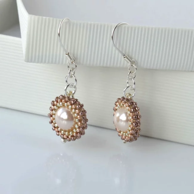 kolczyki_perla_wiszace_beading_04 kolczyki_perla_wiszace_beading_04