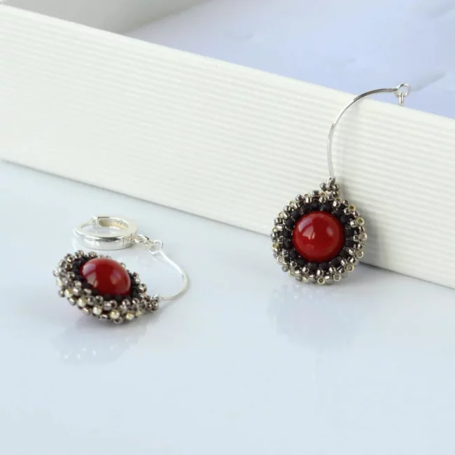 kolczyki_srebrne_z_koralem_wiszace_02 kolczyki_srebrne_z_koralem_wiszace_02